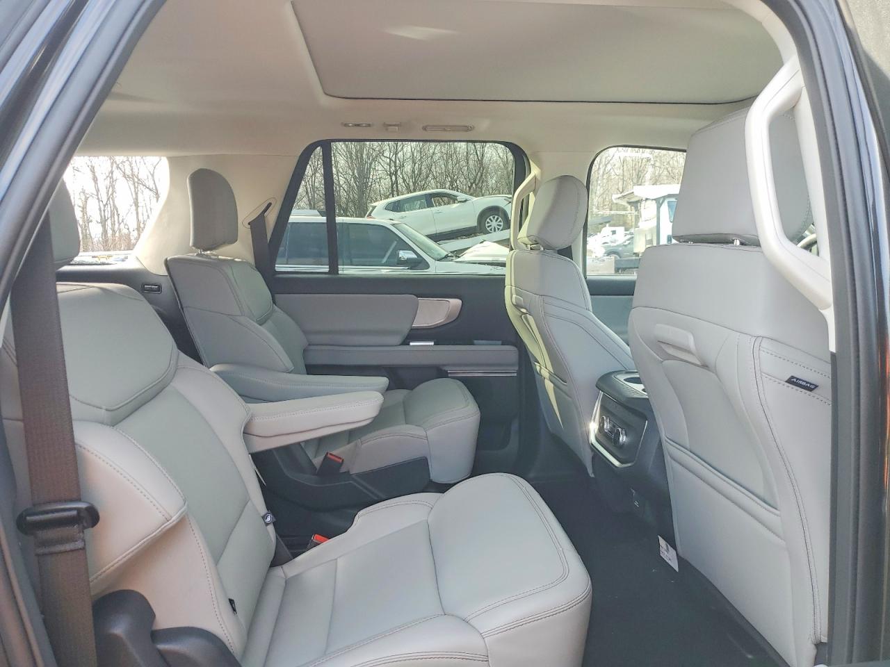 2025 Ford Expedition VIN 1FMJK1J87SEA53403 photo 11