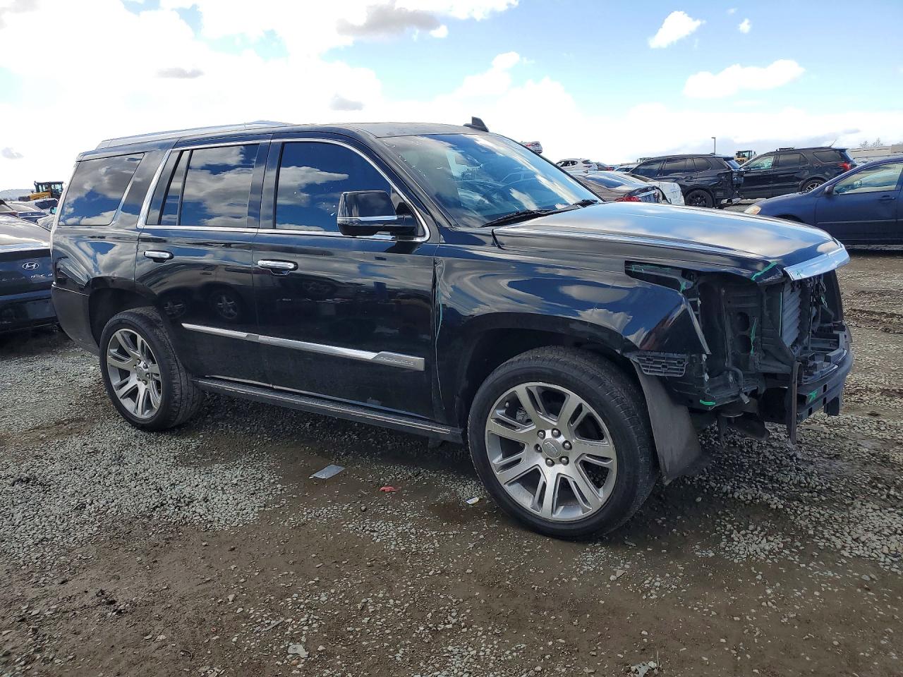 2016 Cadillac Escalade VIN 1GYS3CKJXGR390869 photo 4