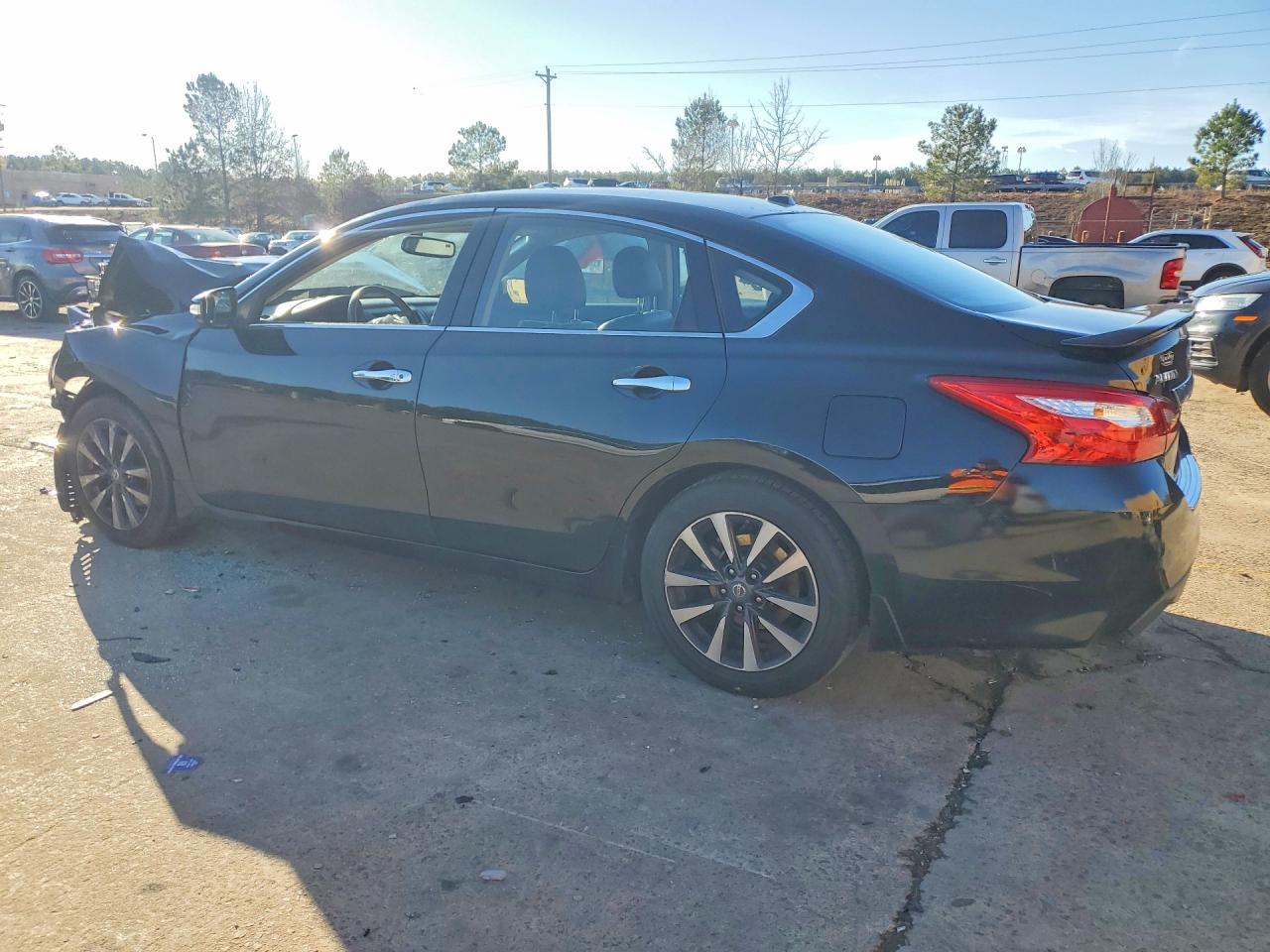 2017 Nissan Altima VIN 1N4AL3AP7HC178416 photo 2