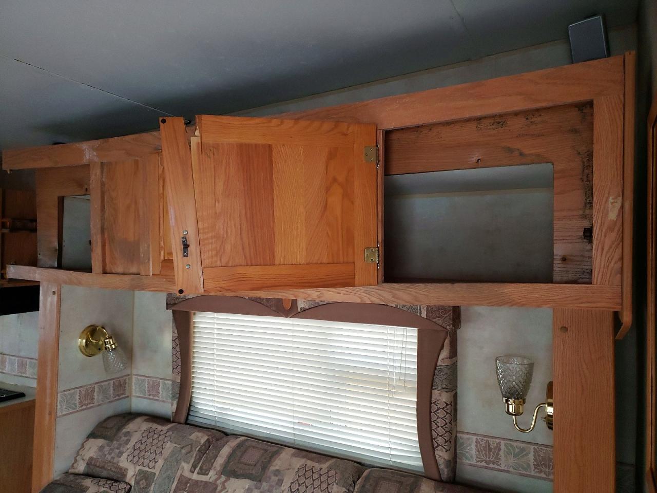 2004 JAYCO All models VIN 1UJCJ02M541E80212 photo 9
