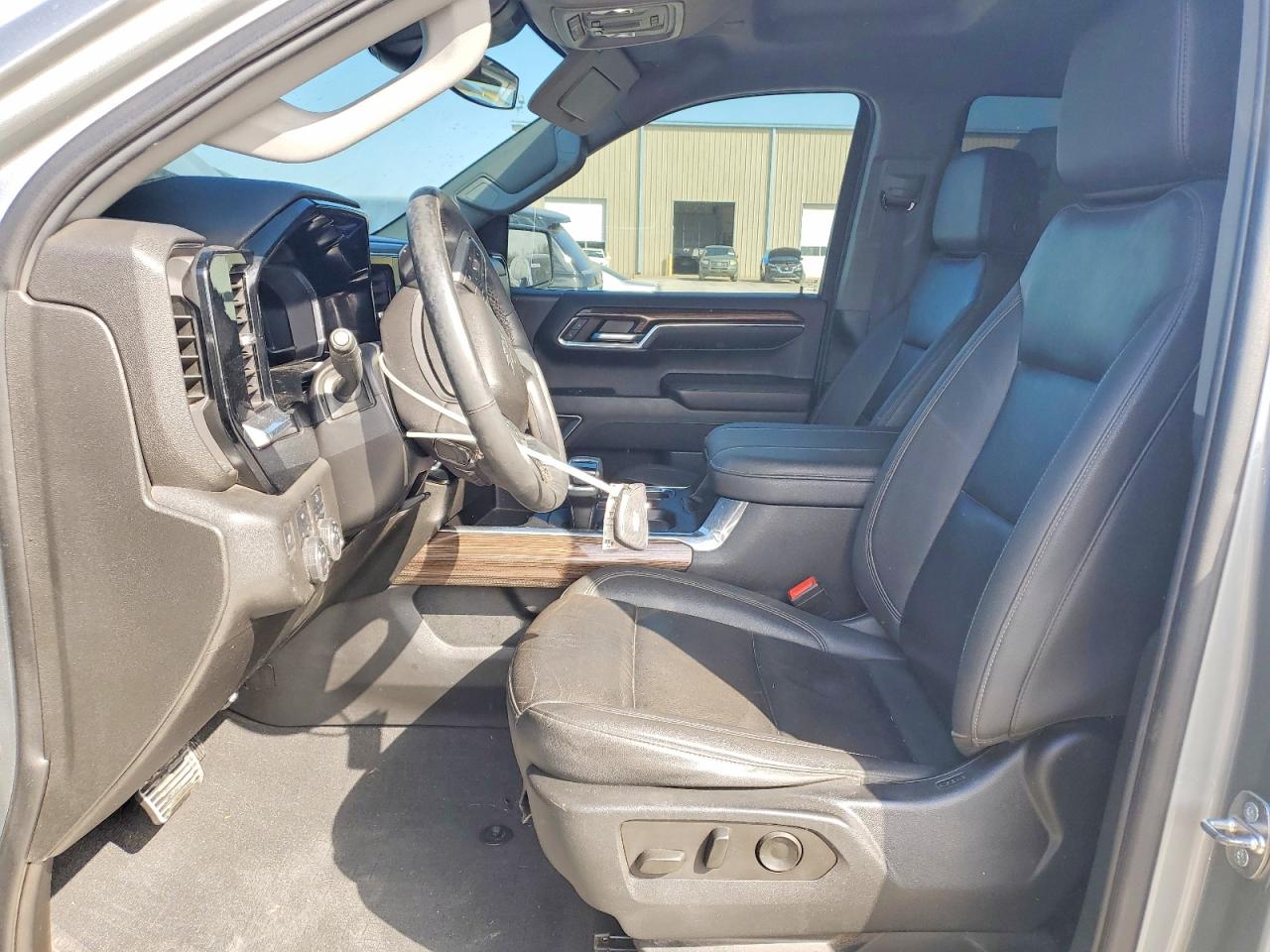 2023 Chevrolet All models VIN 2GCUDEED6P1145993 photo 7