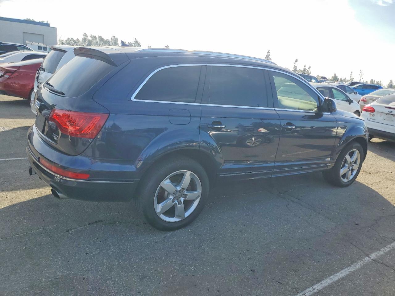 2015 Audi Q7 VIN WA1CGAFE8FD014239 photo 3