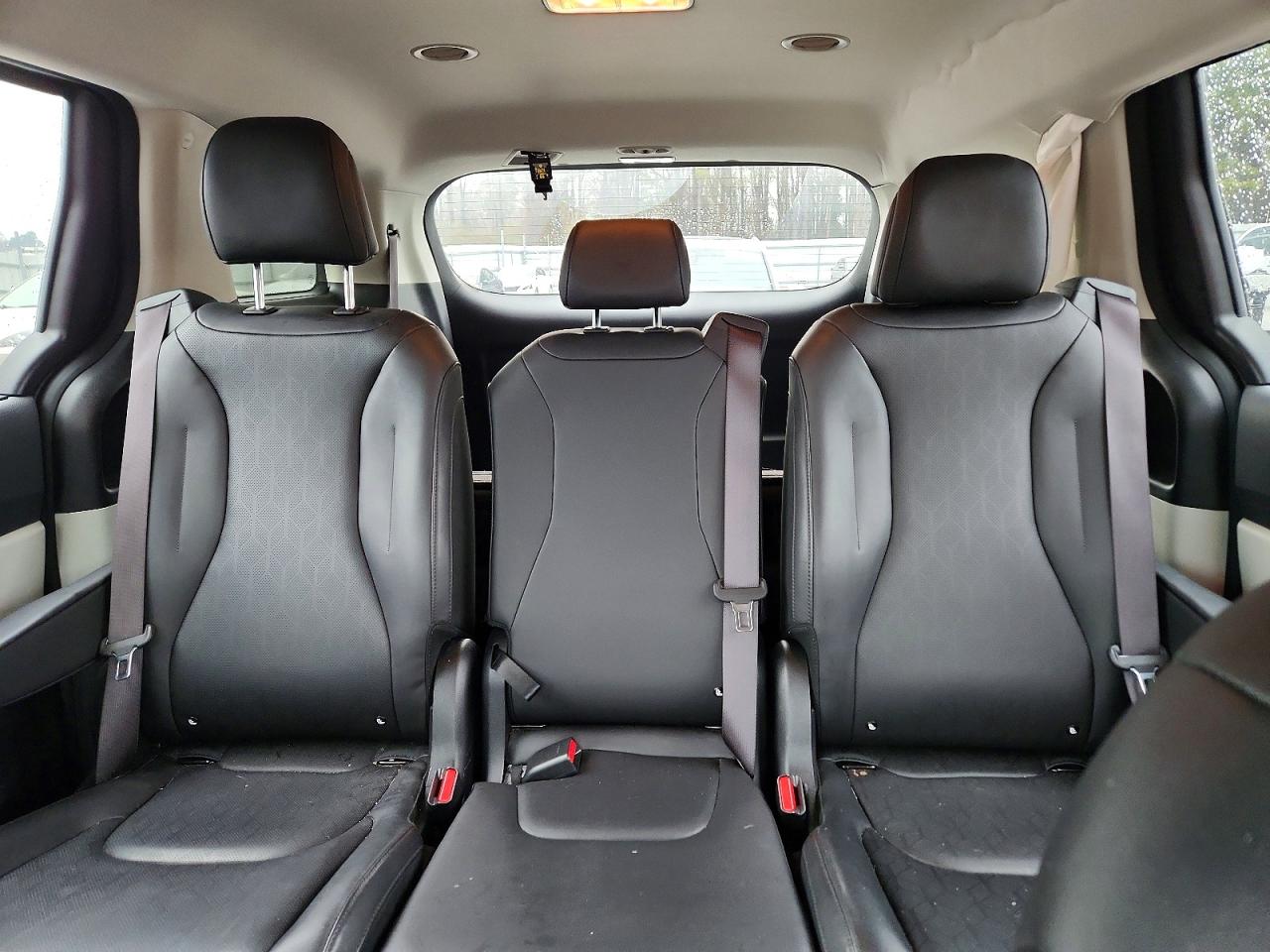 2024 Kia Carnival e VIN KNDNC5H34R6314818 photo 10