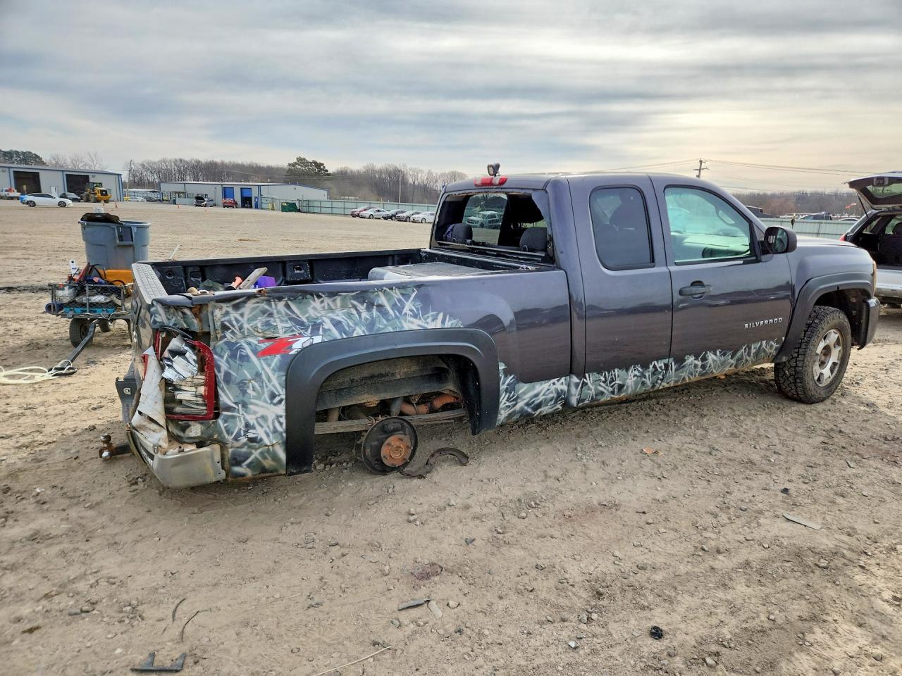 2010 Chevrolet All models VIN 1GCSKSE30AZ114305 photo 3