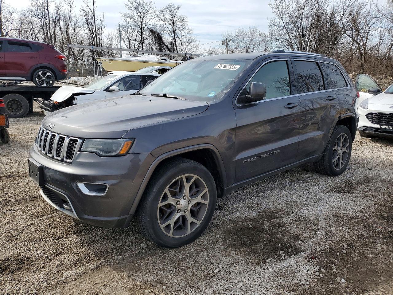 2018 Jeep Grand cher VIN 1C4RJFBT7JC156695 photo 1