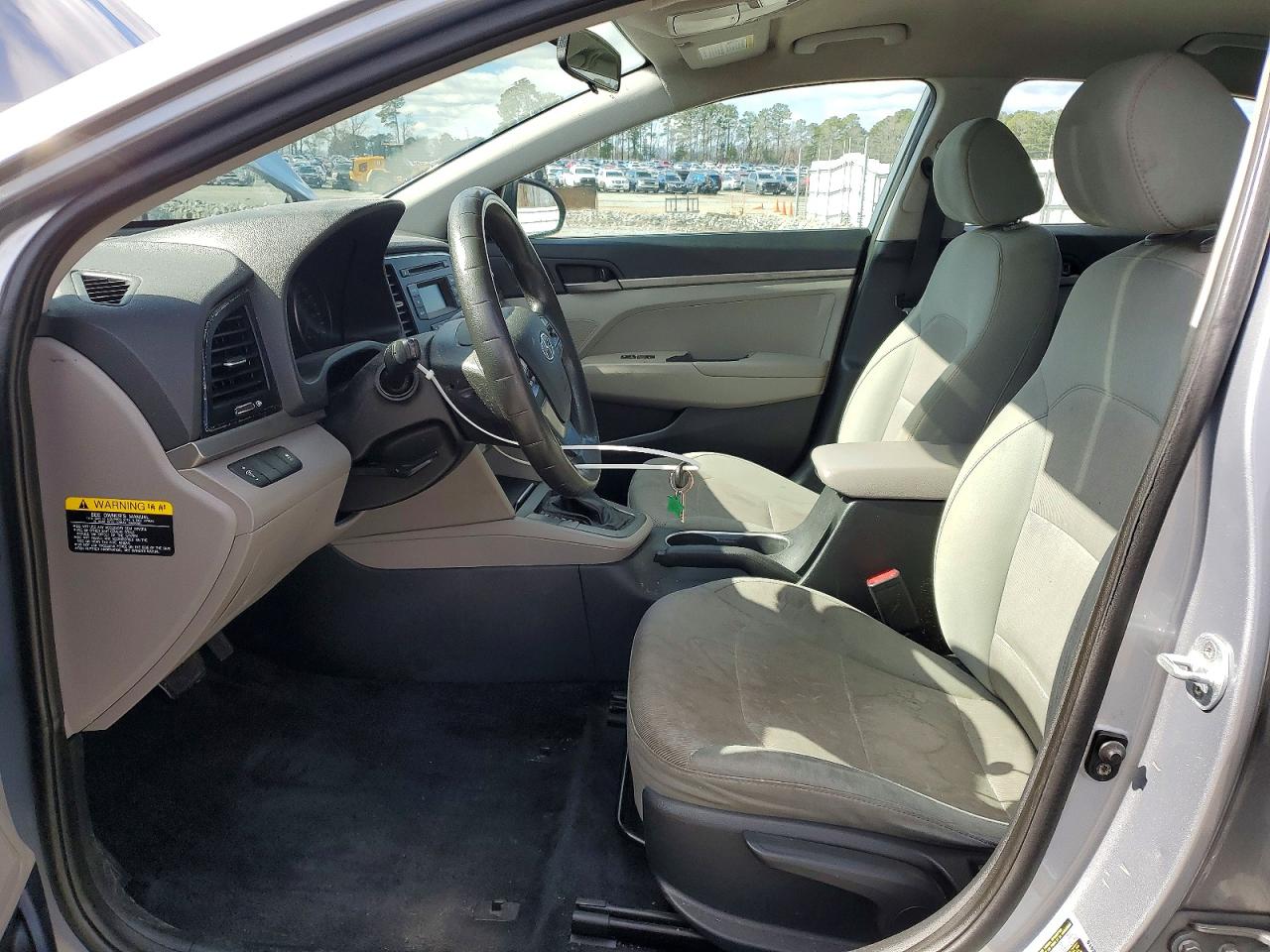 2017 Hyundai Elantra VIN 5NPD74LFXHH067031 photo 7