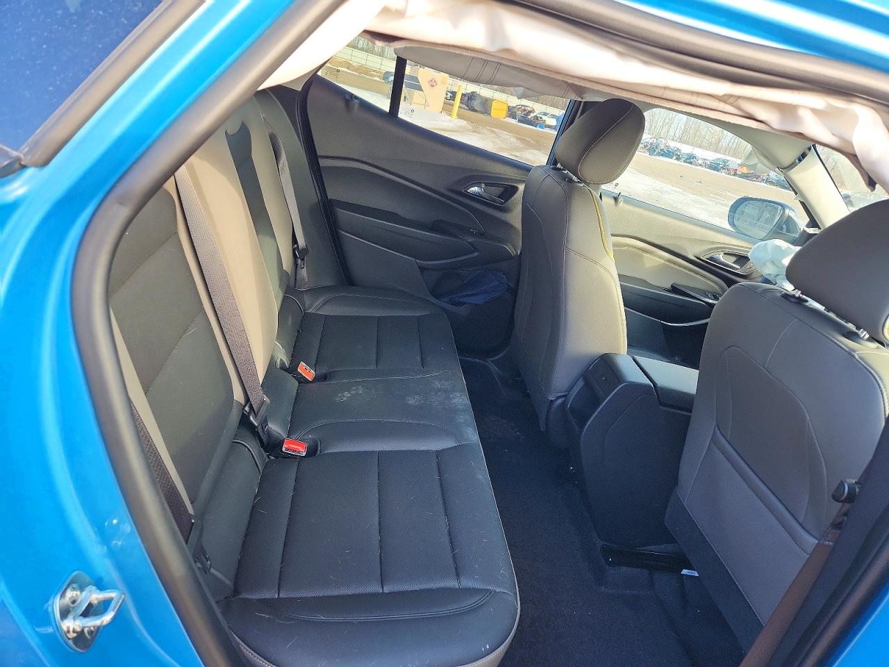 2025 Chevrolet Trax activ VIN KL77LKEP8SC159726 photo 10