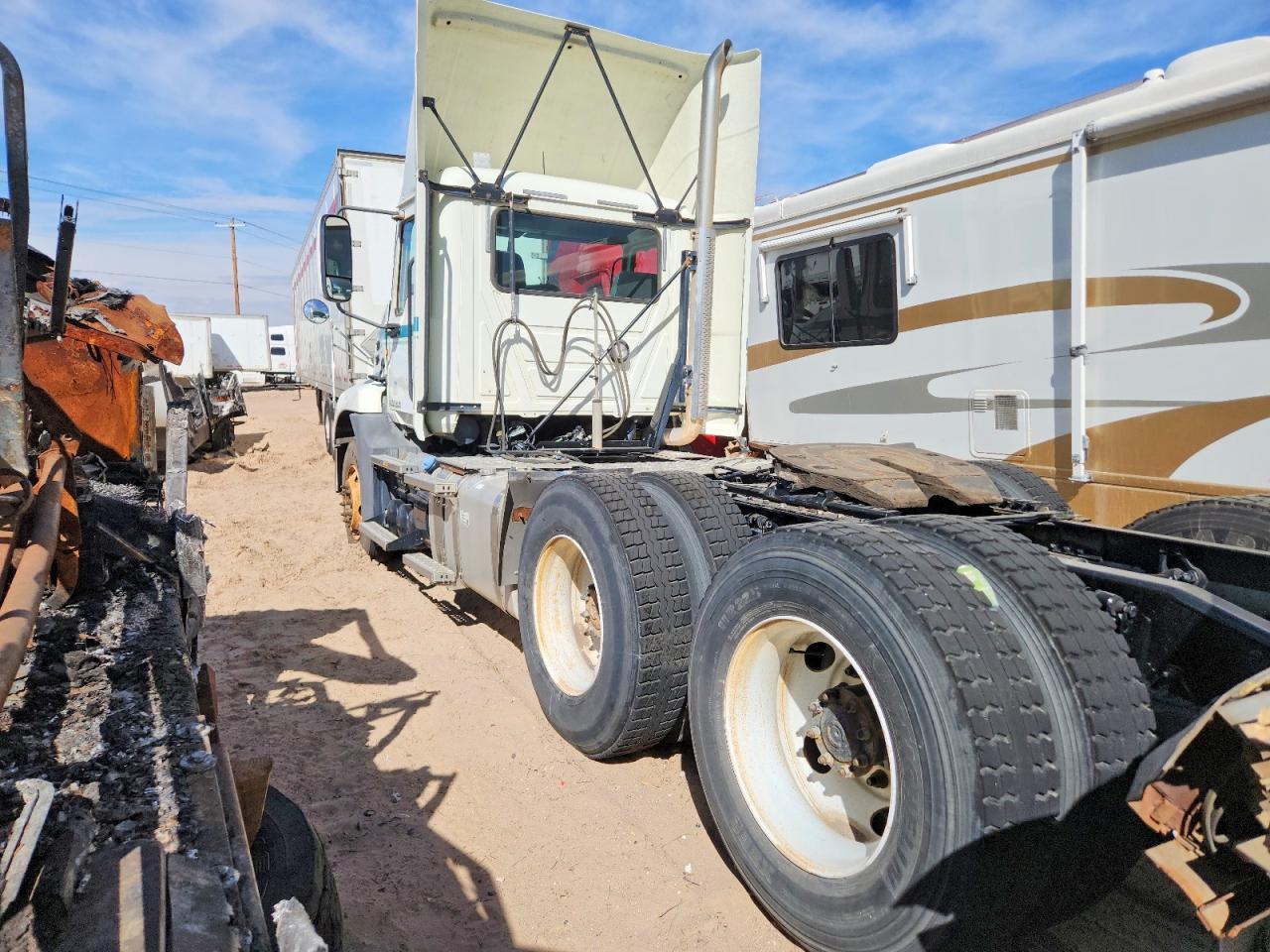 2014 MACK Cxu613 VIN 1M1AW02Y4EM041012 photo 3