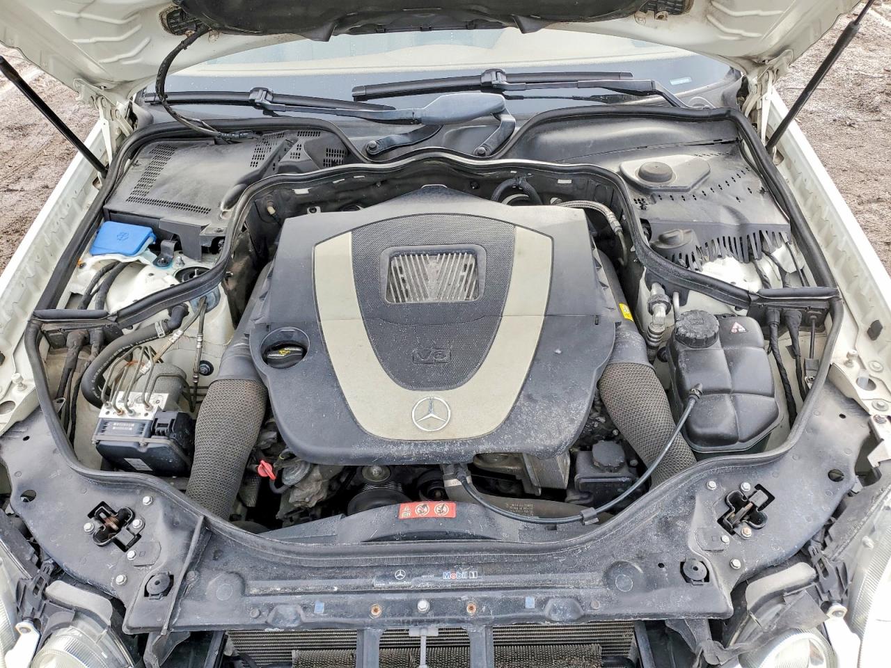 2008 Mercedes-Benz E-class VIN WDBUF87X38B243818 photo 11