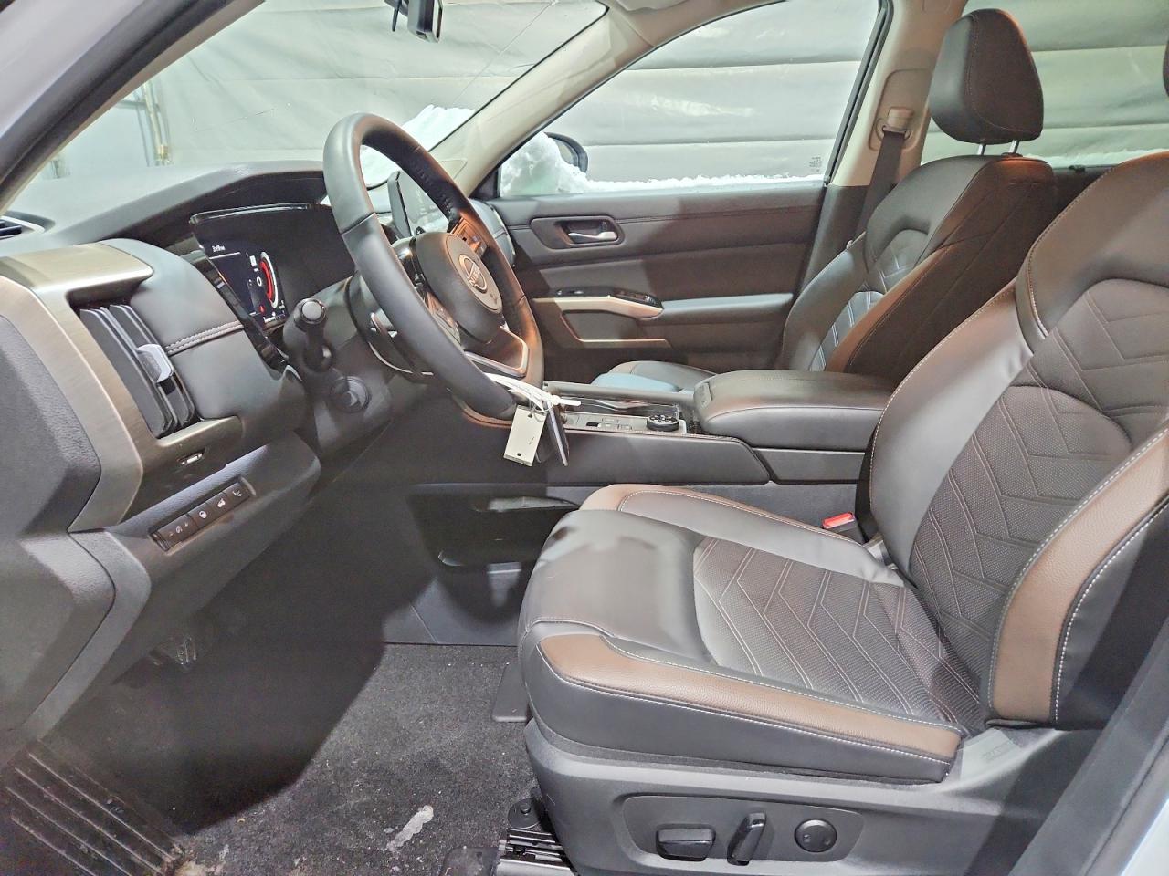2025 Nissan Pathfinder VIN 5N1DR3DJ6SC304281 photo 7