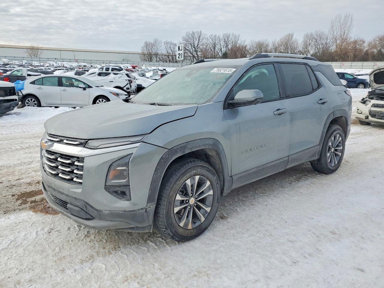 2025 Chevrolet Equinox VIN 3GNAXPEG4SL103692 photo 1