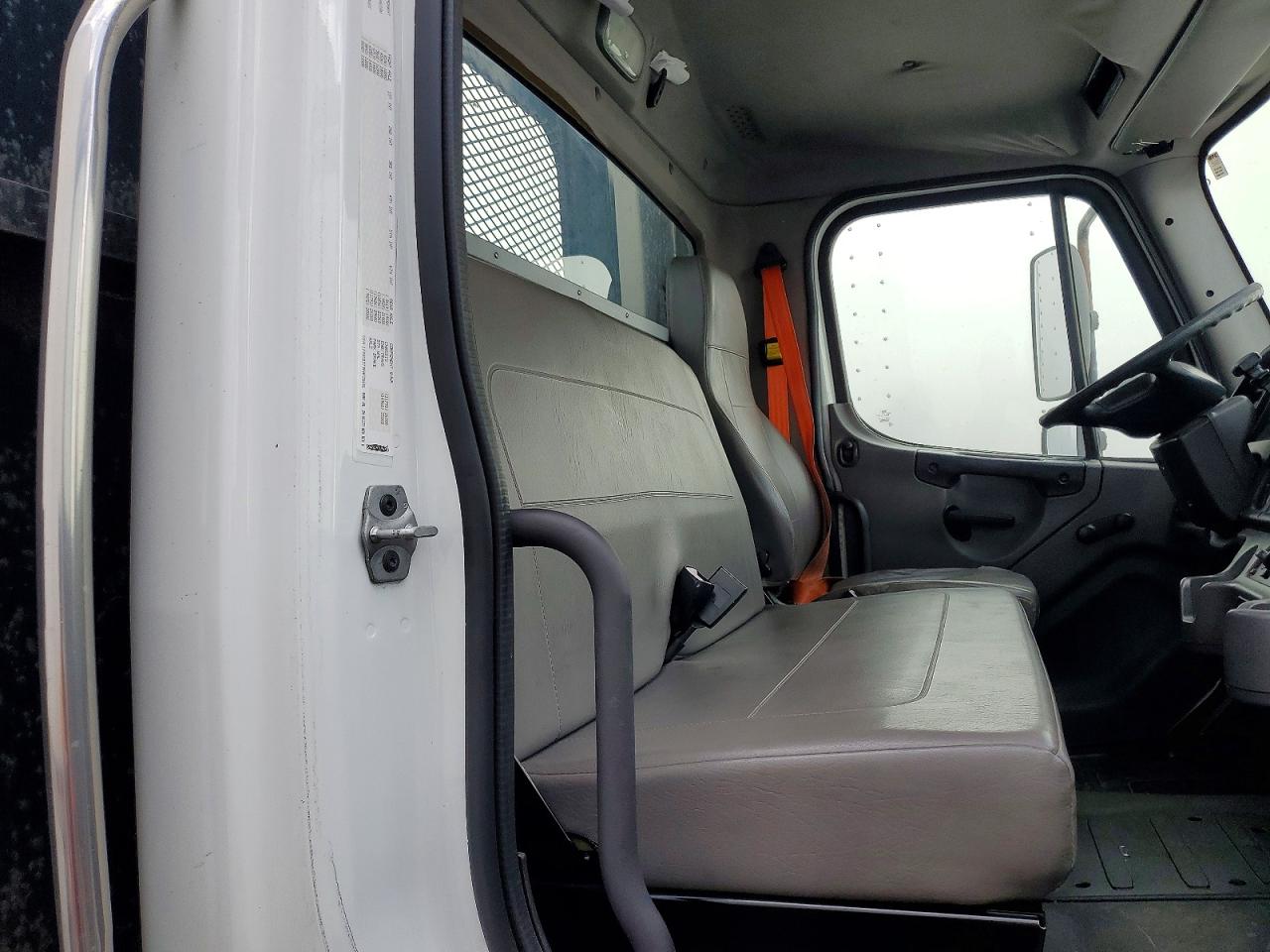2015 FREIGHTLINER M2 unknow VIN 1FVACWDT9FHFZ8691 photo 10