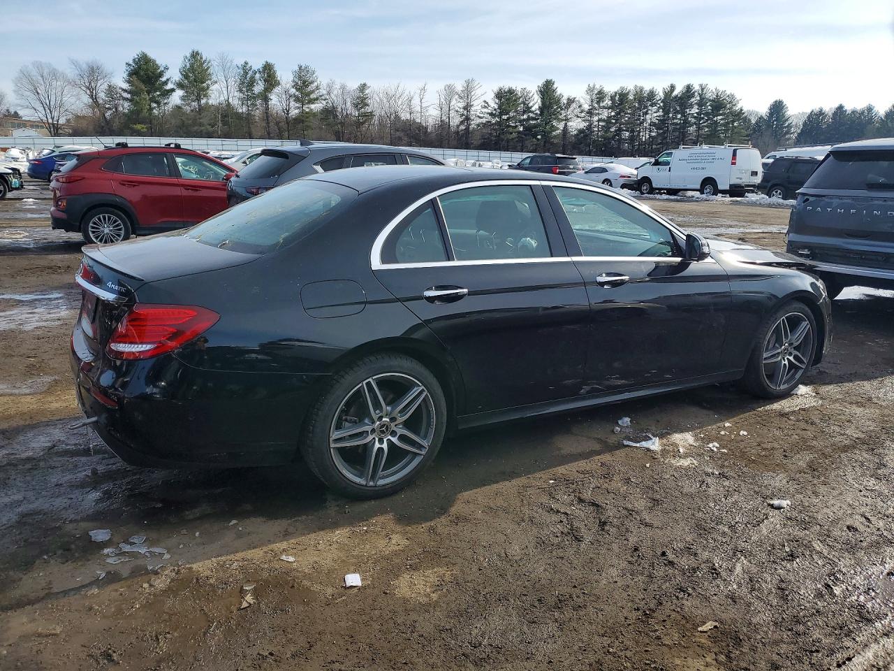 2018 Mercedes-Benz E-class VIN WDDZF4KB8JA465476 photo 3