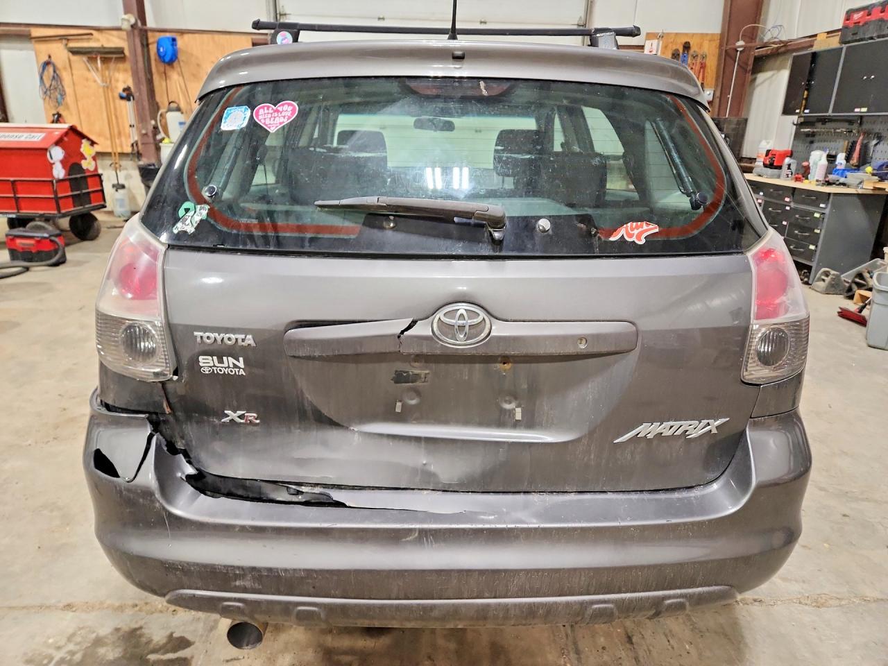 2006 Toyota Matrix VIN 2T1KR32EX6C563029 photo 6