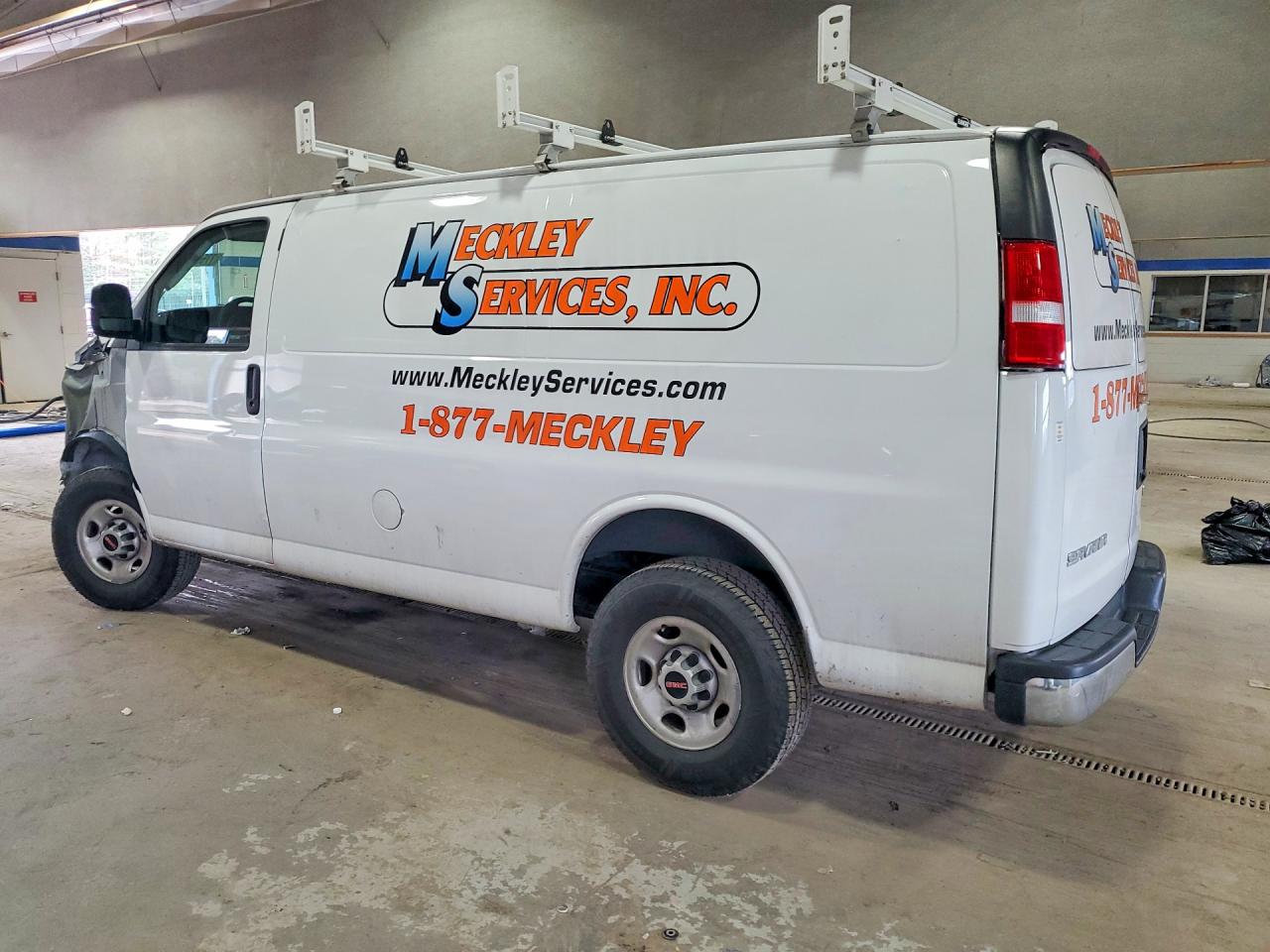 2023 GMC Savana VIN 1GTW7AFPXP1225370 photo 2