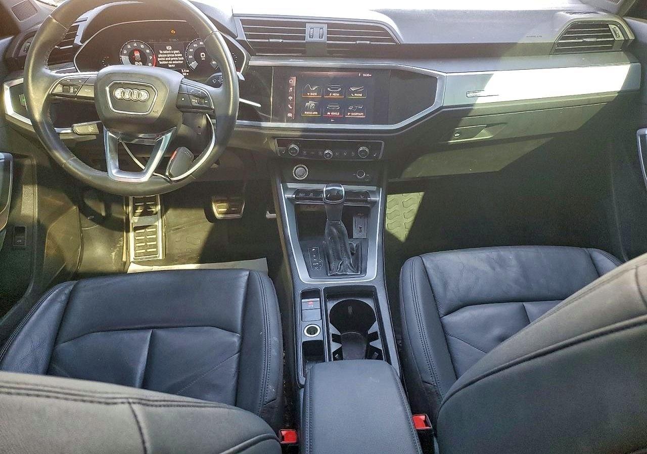 2020 Audi Q3 VIN WA1AECF39L1041664 photo 8