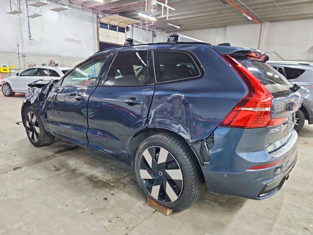 2024 Volvo Xc60 VIN YV4H60DL3R1821541 photo 2