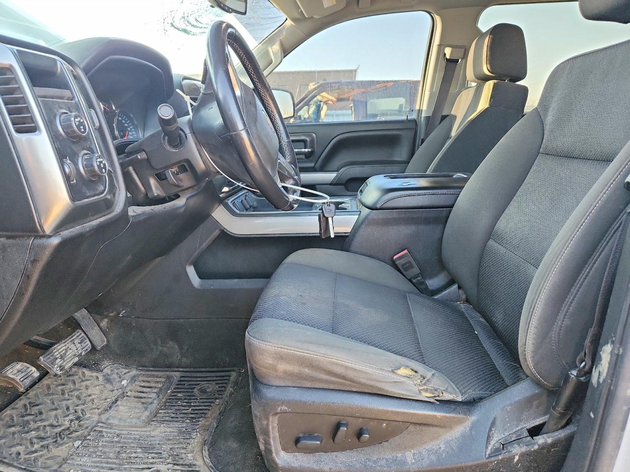 2018 Chev All models VIN 3GCUKREC8JG353683 photo 7