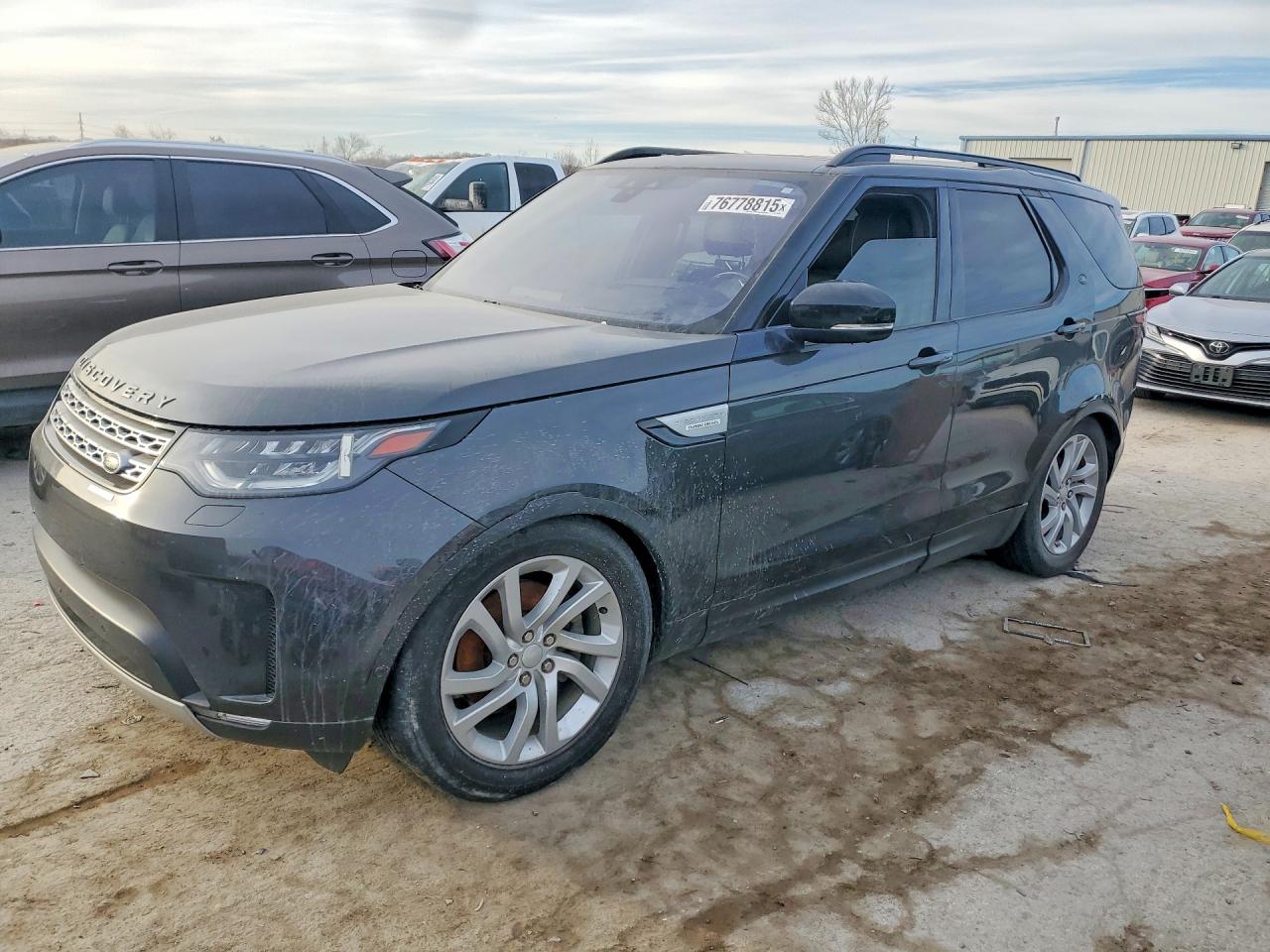2018 Land Discovery VIN SALRR2RK9JA054981 photo 1