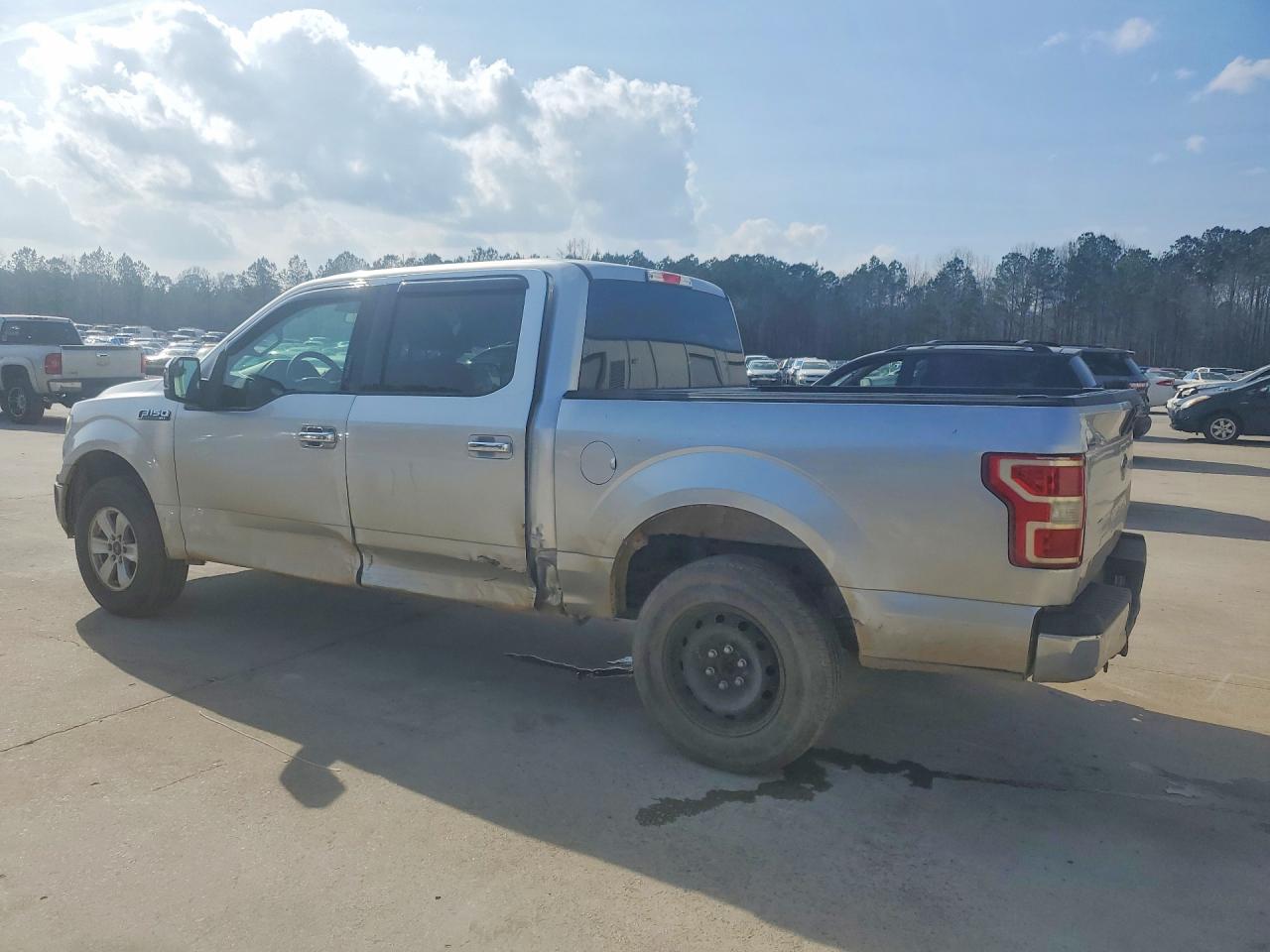 2018 Ford F-150 VIN 1FTEW1C56JFB87468 photo 2