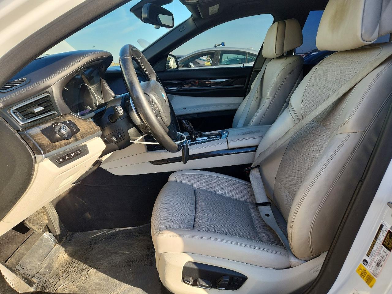 2015 BMW 7 series VIN WBAYE8C59FD781903 photo 7