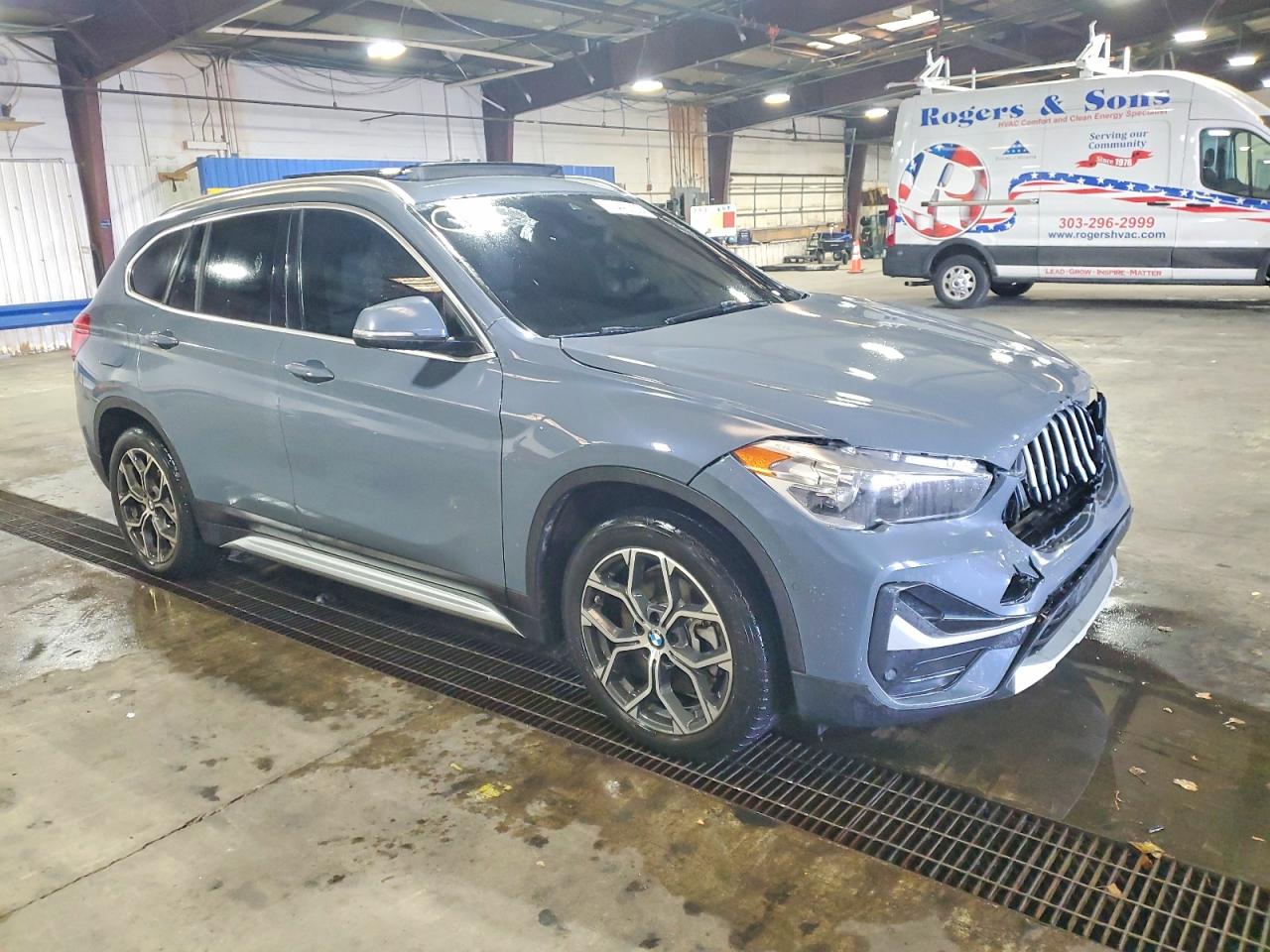 2021 BMW X1 VIN WBXJG7C0XM5T06848 photo 4