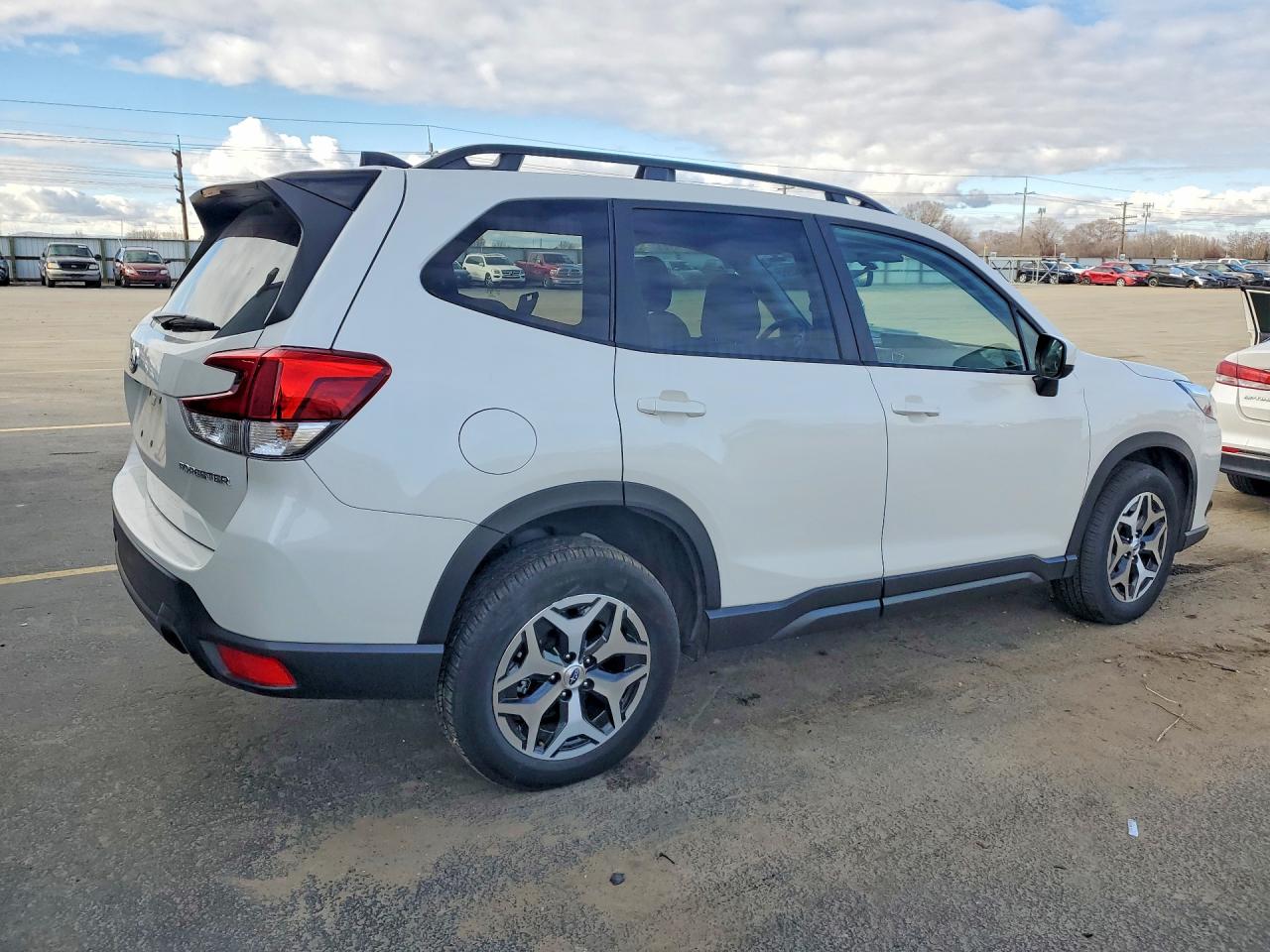 2024 Subaru Forester VIN JF2SKACC9RH517408 photo 3