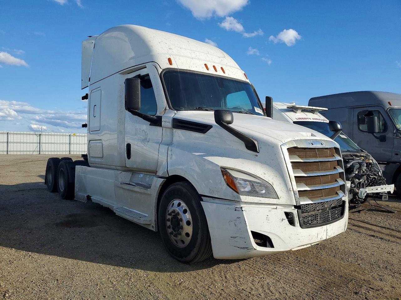 2022 FREIGHTLINER All other VIN 3AKJHHDR4NSNB4078 photo 1
