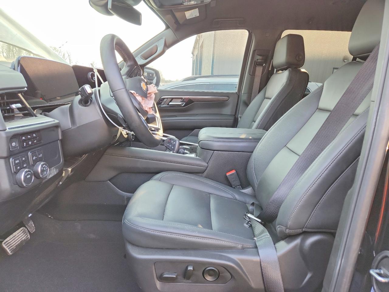 2025 Chevrolet Tahoe VIN 1GNS6NRDXSR317400 photo 7