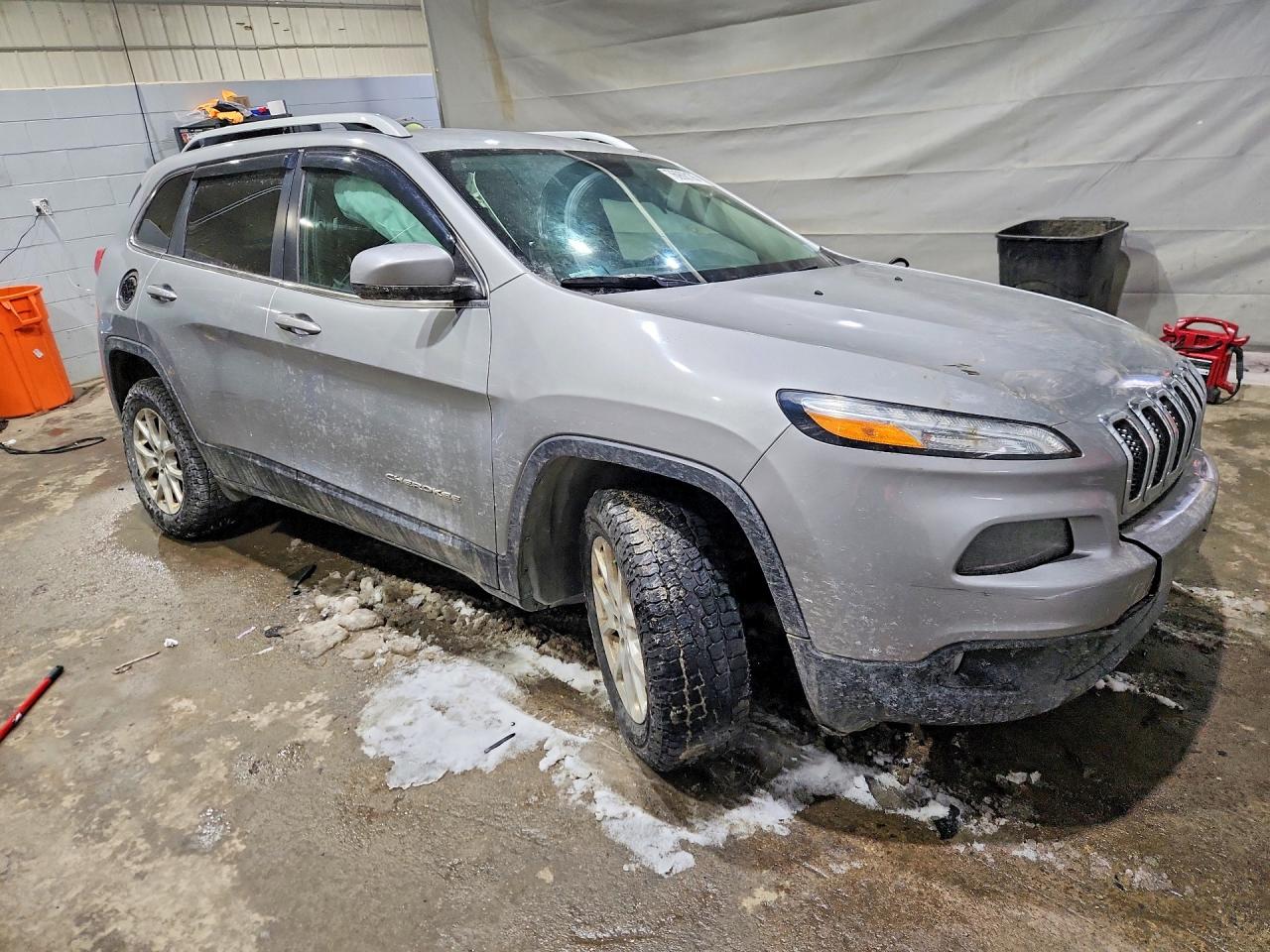 2016 Jeep Grand cher VIN 1C4PJMCB1GW310889 photo 4