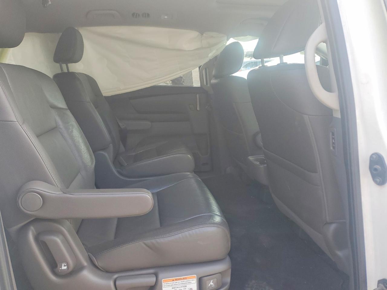 2011 Honda All models VIN 5FNRL5H64BB019028 photo 11