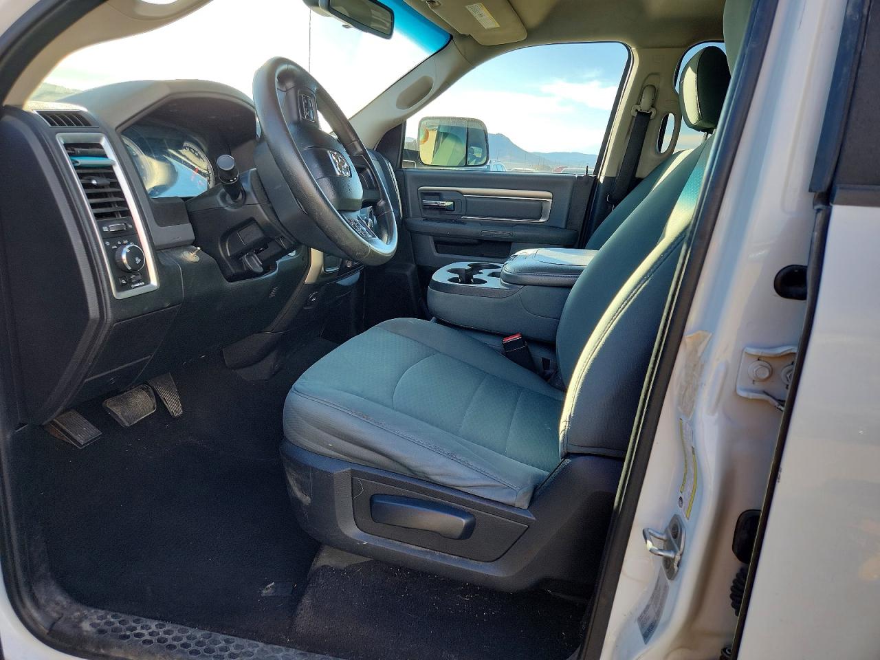 2015 RAM 2500 VIN 3C6TR5MT7FG500897 photo 7