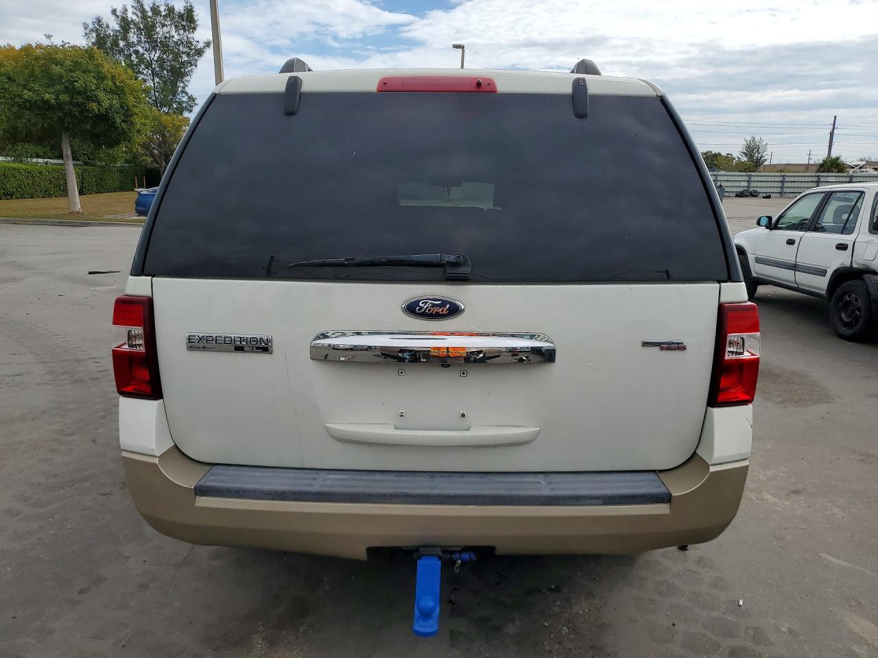 2008 Ford Expedition VIN 1FMFK18538LA78174 photo 6