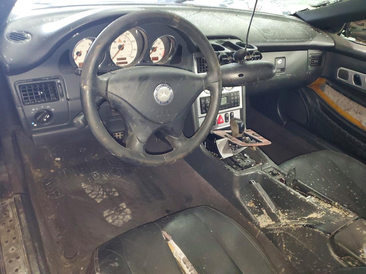 2002 Mercedes-Benz Slk-class VIN WDBKK49F72F268012 photo 8