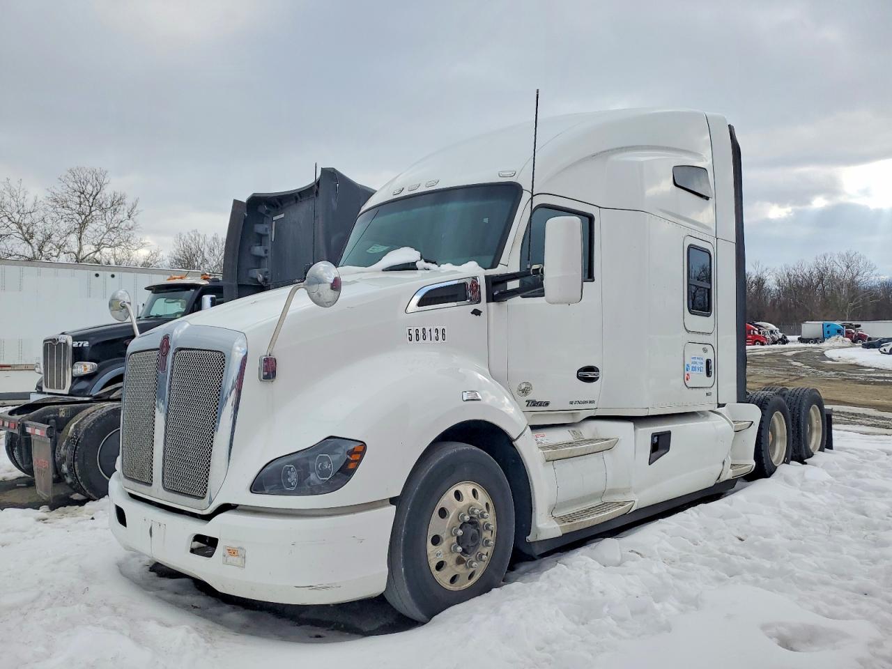 2016 KENWORTH All other VIN 1XKYDP9X7GJ498352 photo 2