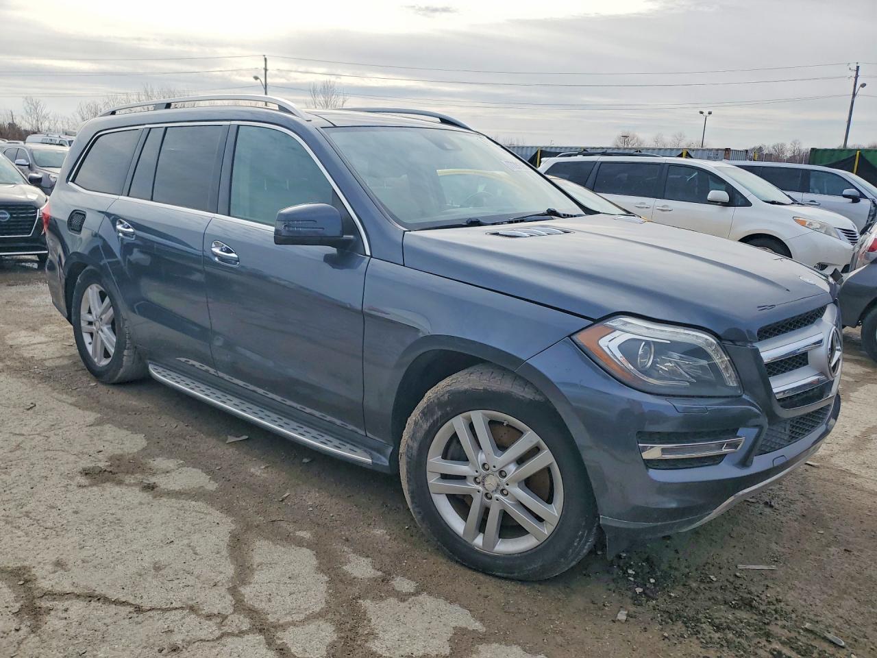 2013 Mercedes-Benz Gl-class VIN 4JGDF7CE7DA199074 photo 4
