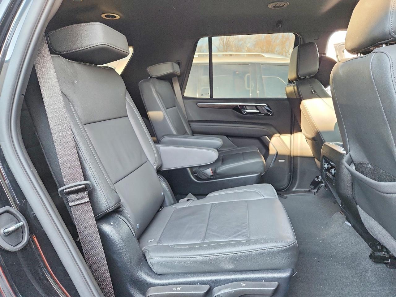 2025 Chevrolet Tahoe VIN 1GNS6NRDXSR317400 photo 11