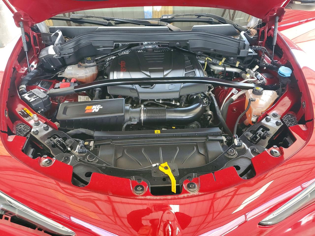 2022 Alfa Stelvio VIN ZASPAKBN5N7D24888 photo 11