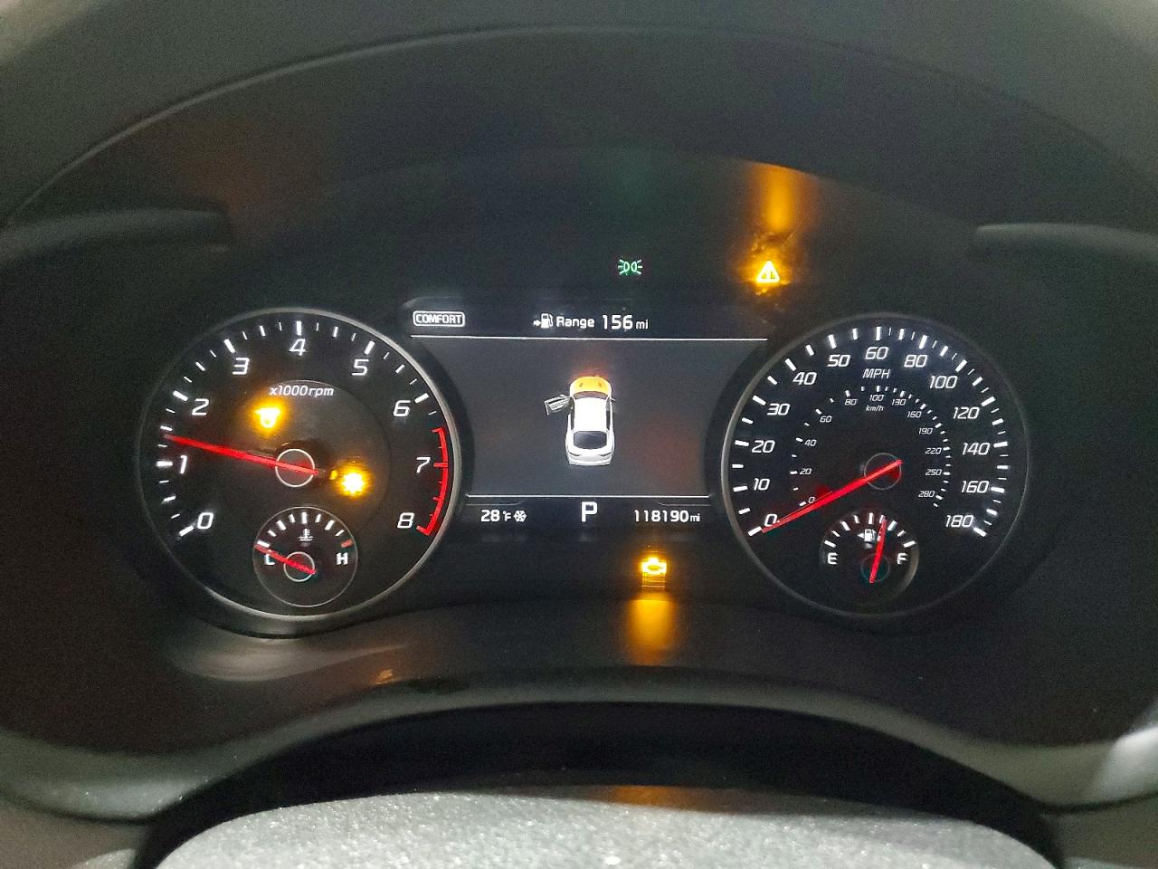 2018 Kia Stinger VIN KNAE55LC1J6027665 photo 9