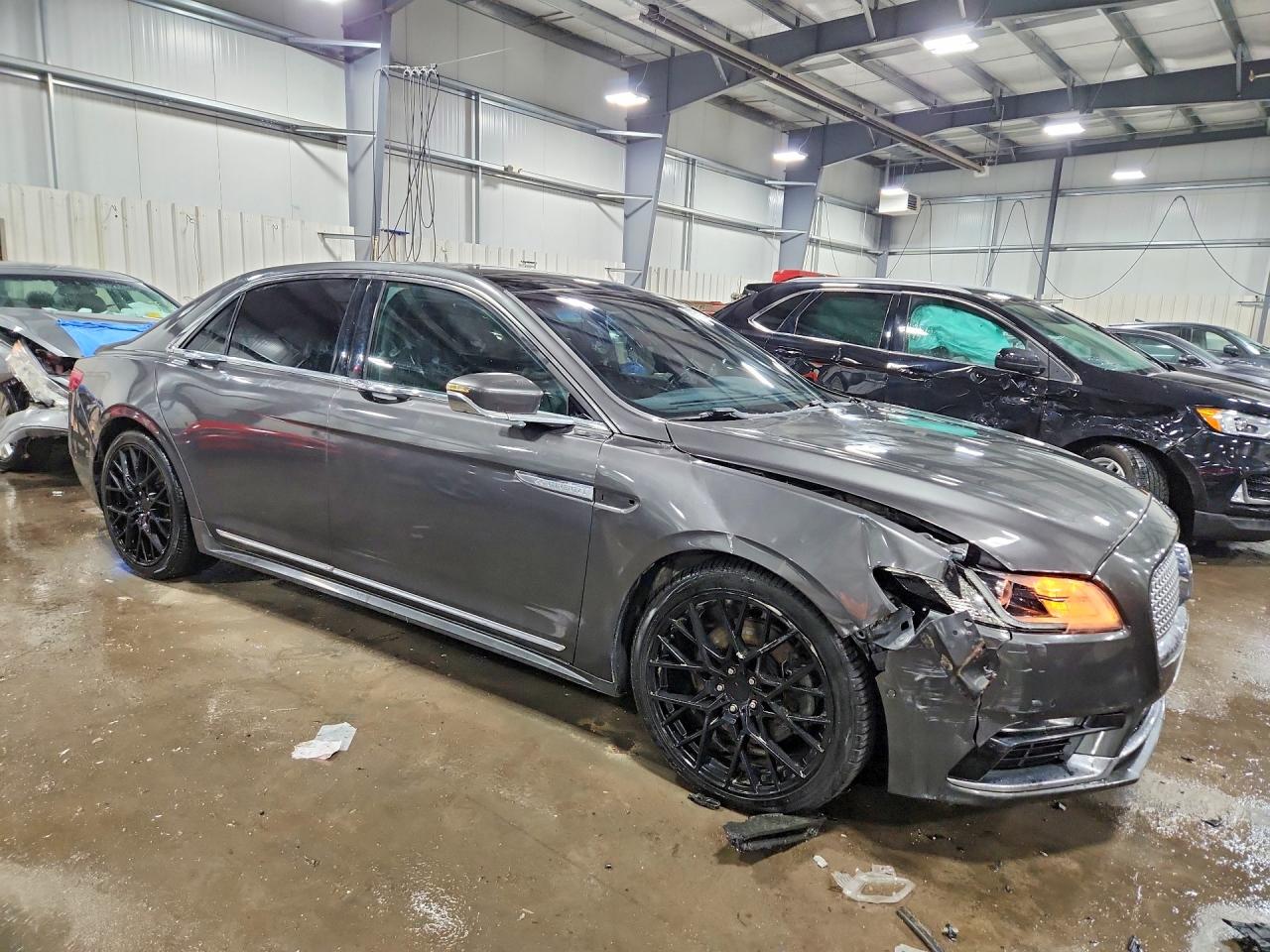 2017 Lincoln Continental VIN 1LN6L9NC8H5624356 photo 4