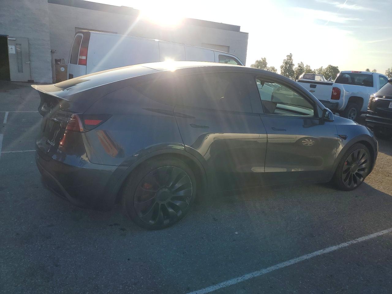 2021 Tesla Model y VIN 5YJYGDEF3MF273573 photo 3