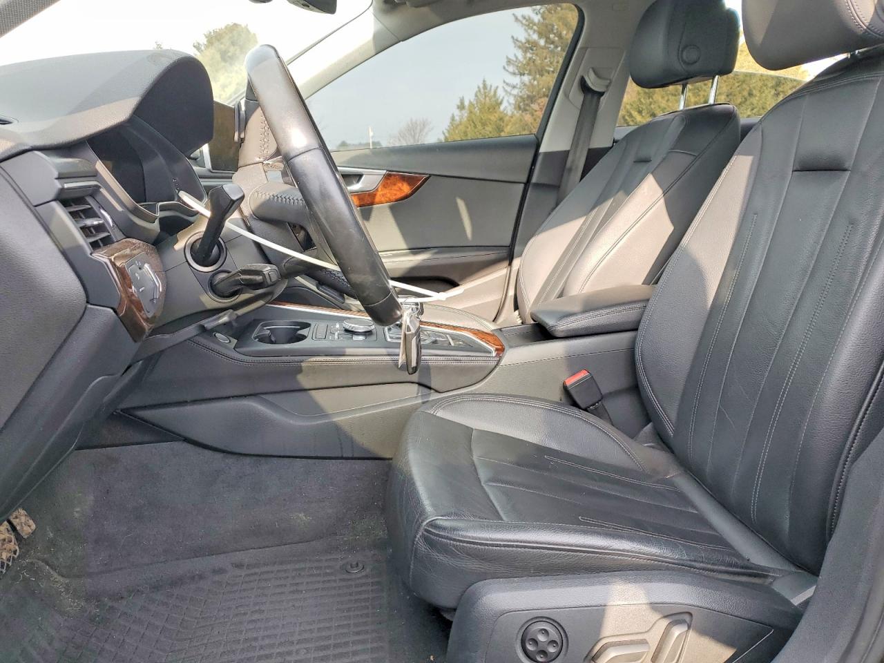 2019 Audi A4 VIN WAUENAF48KN001827 photo 7