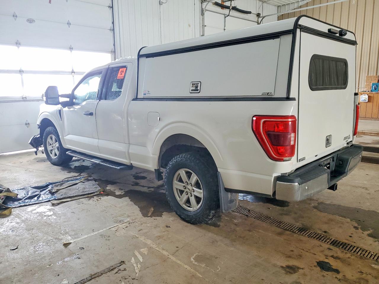 2022 Ford F150 VIN 1FTFX1E56NKE16629 photo 2
