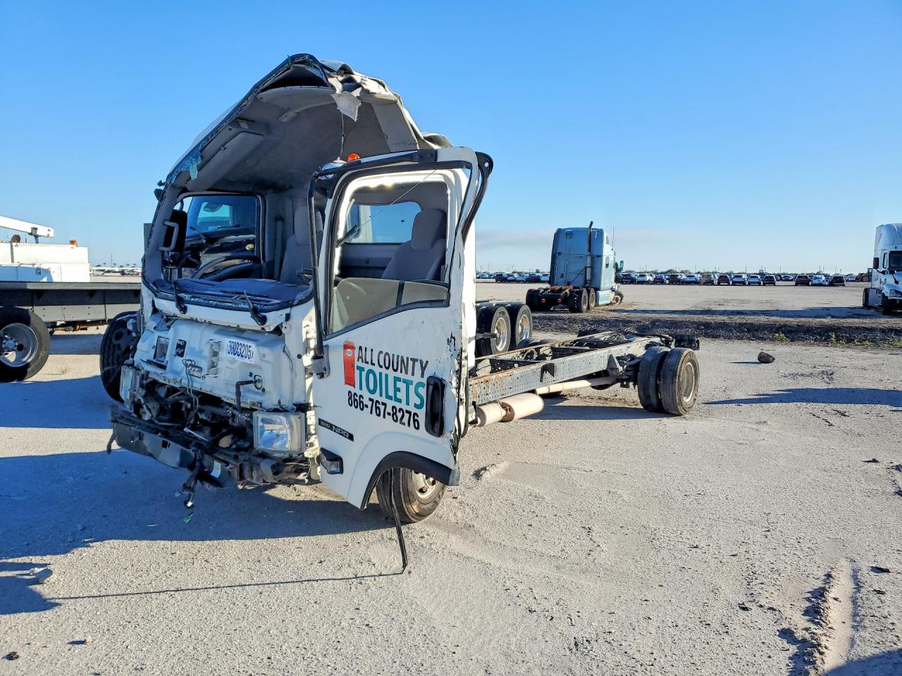 2021 Isuzu All models VIN 54DB4W1D6MS202798 photo 1