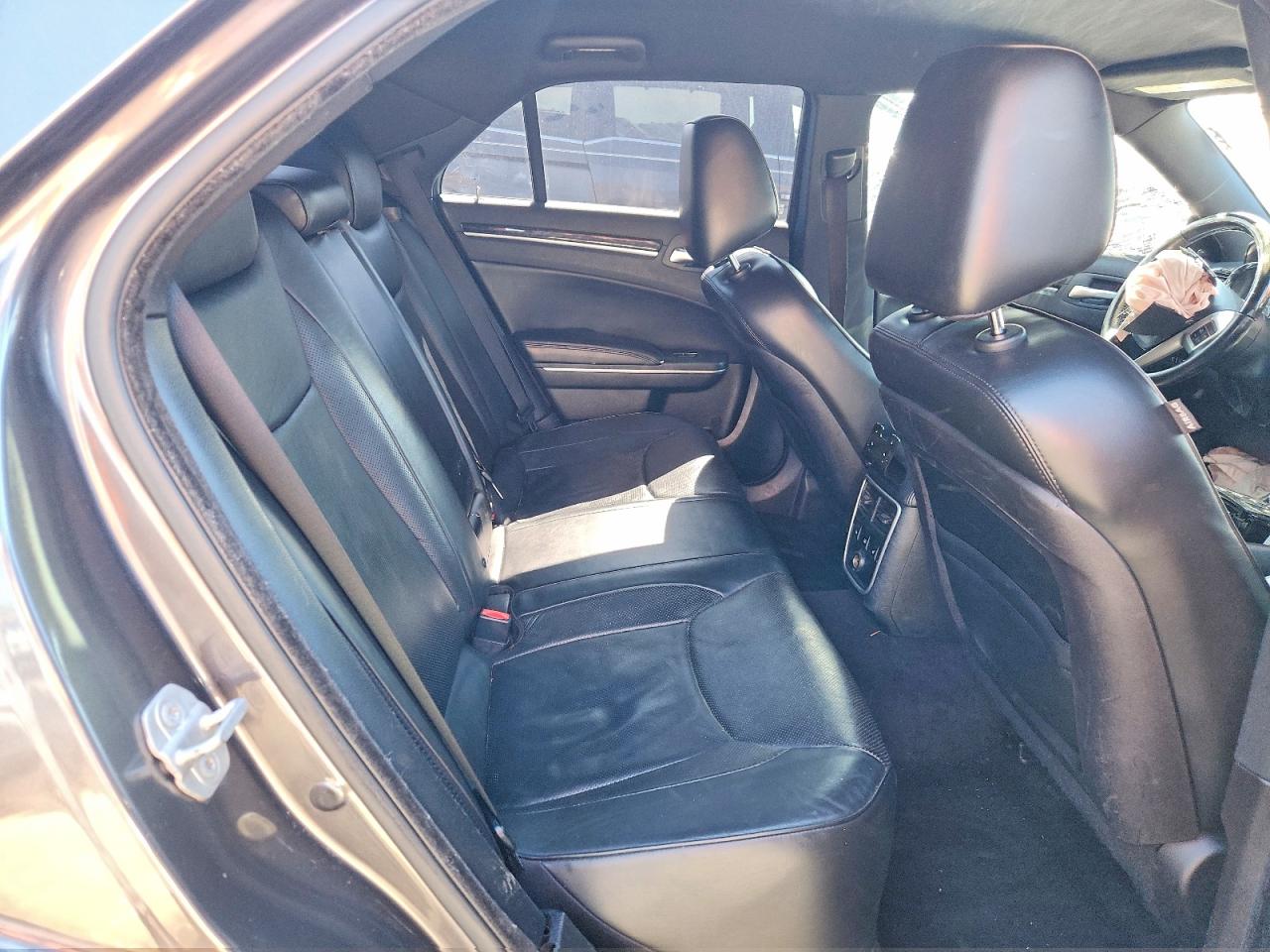 2013 Chrysler 300c VIN 2C3CCAET5DH542892 photo 10