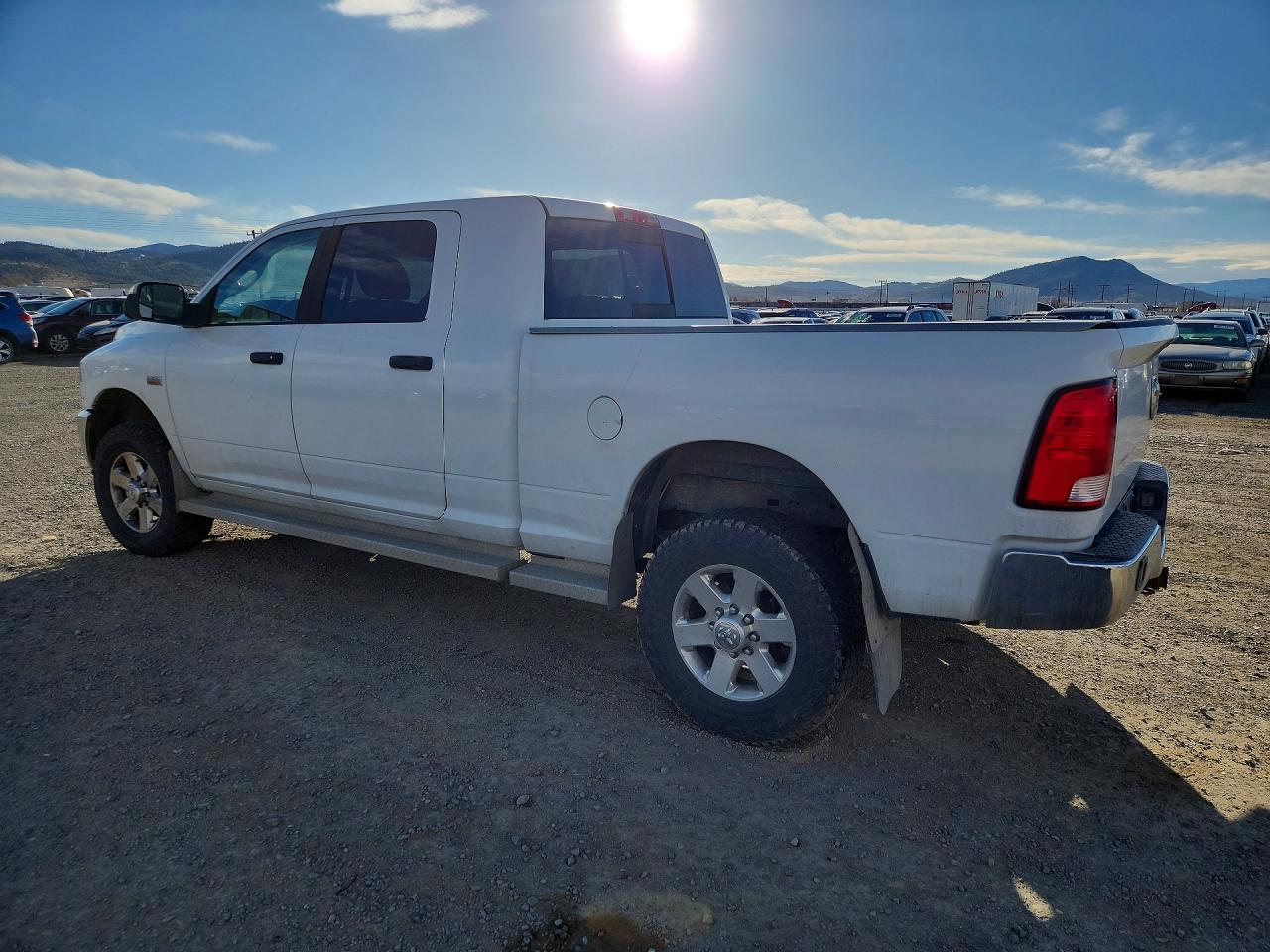2015 RAM 2500 VIN 3C6TR5MT7FG500897 photo 2