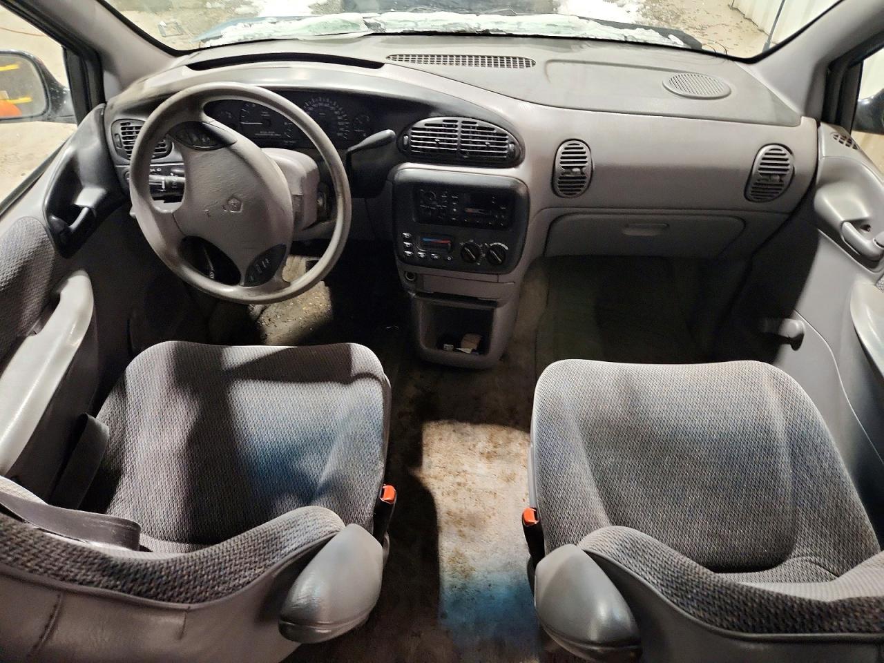 1996 Dodge Caravan VIN 1B4GP44R5TB281406 photo 8