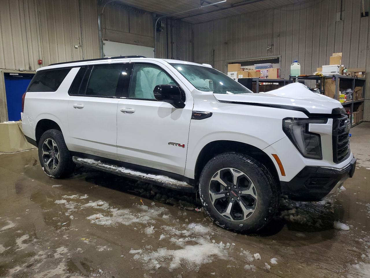 2026 GMC Yukon xl a VIN 1GKS2HKD4TR205553 photo 4