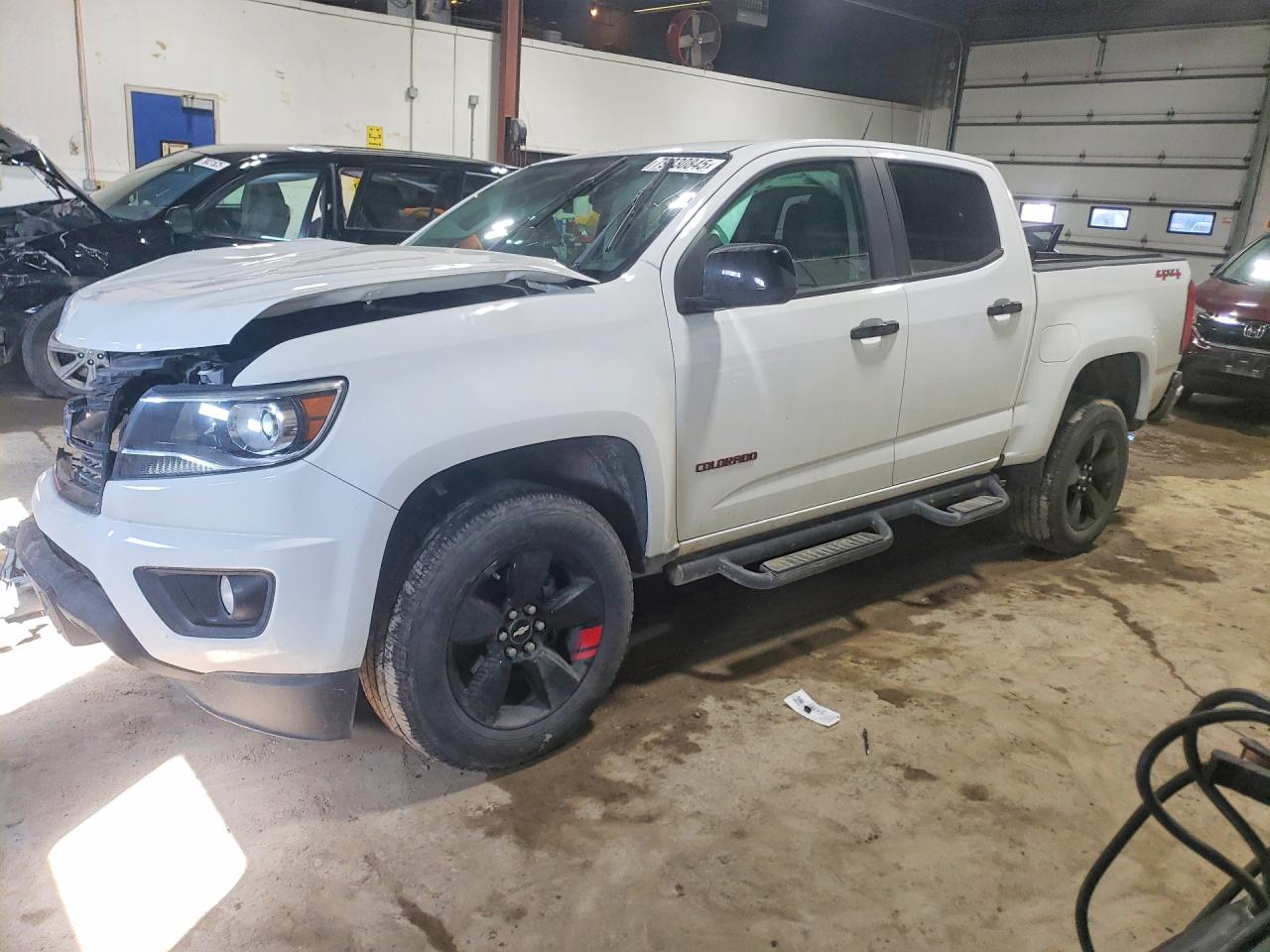 2019 CHEV Colorado VIN 1GCGTCENXK1143644 photo 1