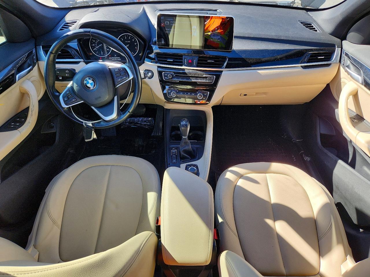 2017 BMW X1 VIN WBXHT3C37H5F87044 photo 8